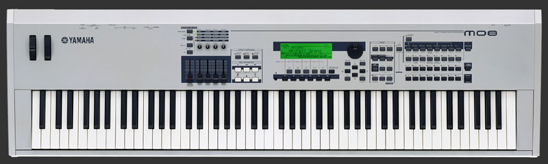 Yamaha MO8